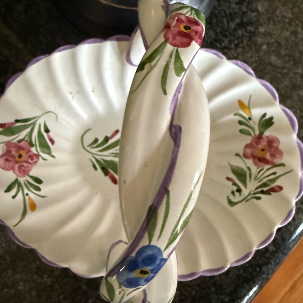 Floral Ceramic Basket with Handle made in Italy - Picture 4 of 8